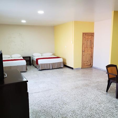 Hotel El Dorado La Ceiba Værelse billede