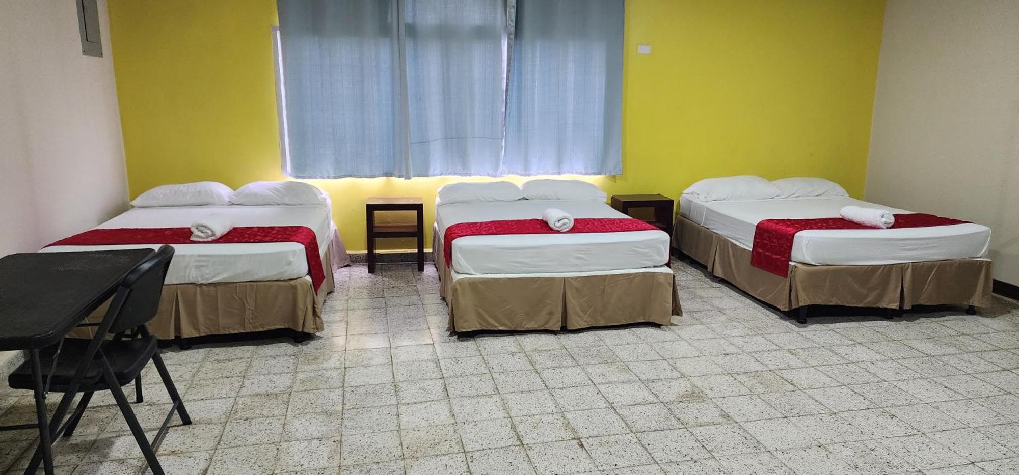 Hotel El Dorado La Ceiba Værelse billede